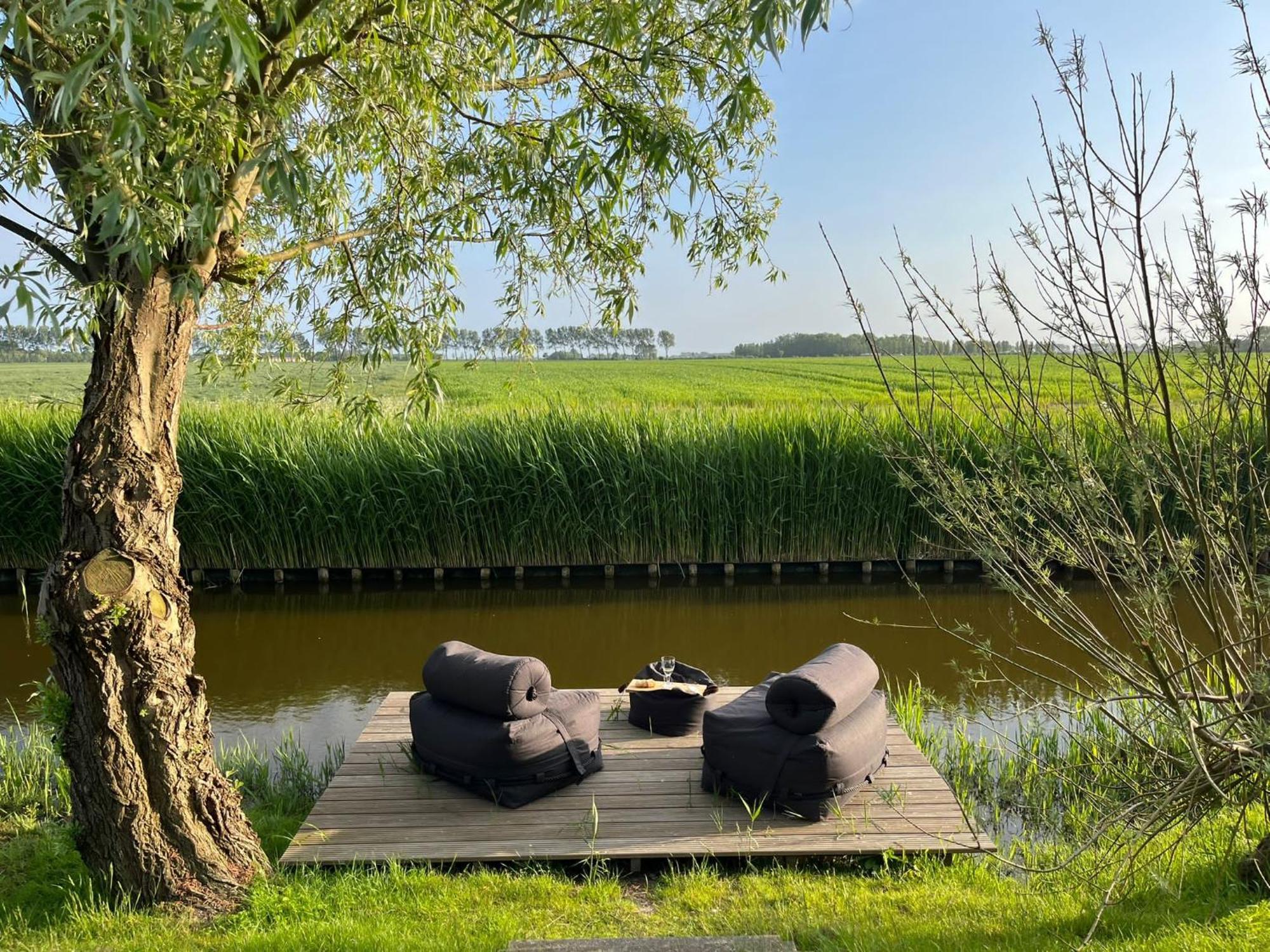 Villa Iris'T; Dijkhuisje In De Polders Van Groede. Exterior foto